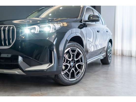 BMW-X1-2.0 16V TURBO GASOLINA SDRIVE20I X-LINE STEPTRONIC BMW-X1-2025