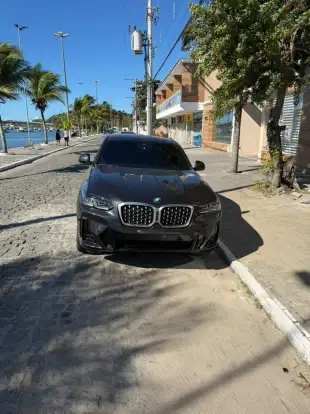 BMW-X4-2022