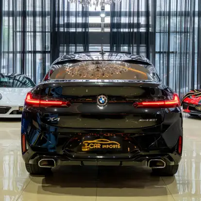 BMW-X4-2024