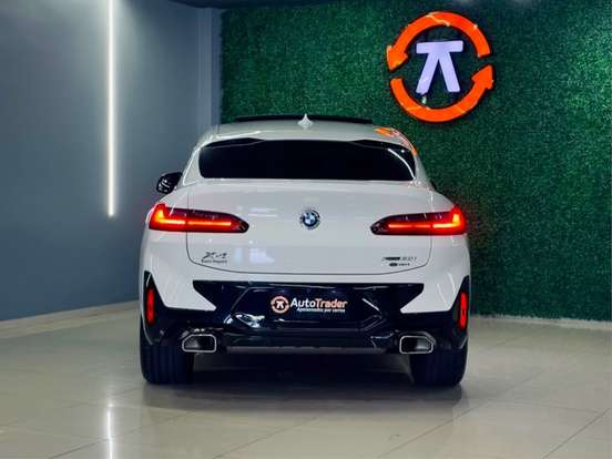 BMW-X4-2023