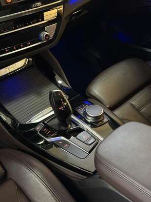 BMW-X4-2021