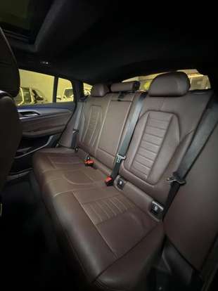 BMW-X4-2021