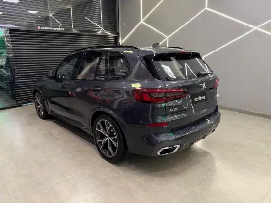 BMW-X5-3.0 I6 TURBO HÍBRIDO XDRIVE45E M SPORT AUTOMÁTICO BMW-X5-2021