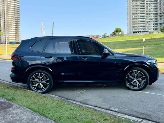BMW-X5-2025
