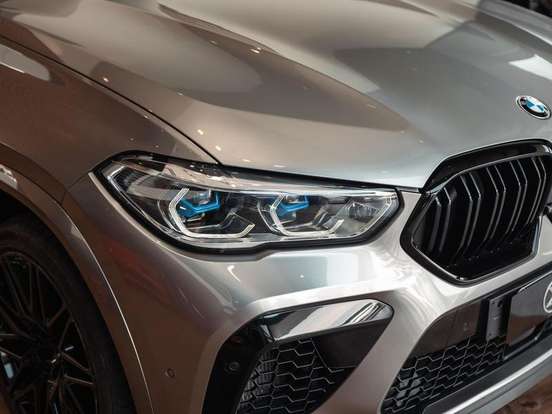 BMW-X6-2021