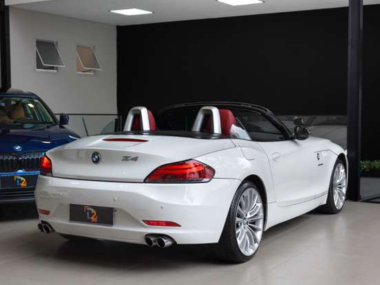 BMW-Z4-2.5 ROADSTER 20I I6 24V GASOLINA 2P AUTOMÁTICO BMW-Z4-2011