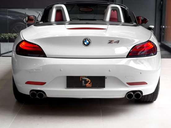 BMW-Z4-2.5 ROADSTER 20I I6 24V GASOLINA 2P AUTOMÁTICO BMW-Z4-2011