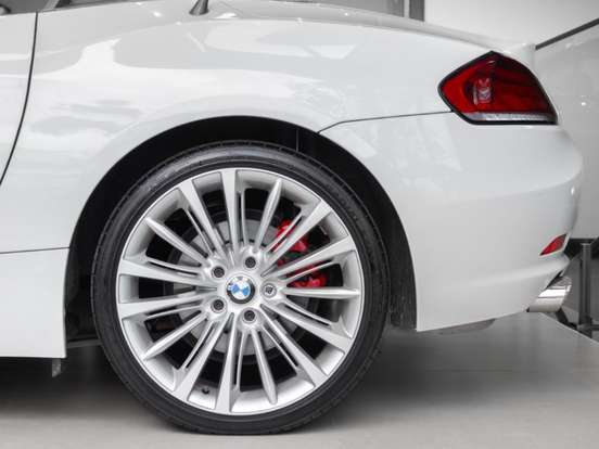 BMW-Z4-2.5 ROADSTER 20I I6 24V GASOLINA 2P AUTOMÁTICO BMW-Z4-2011