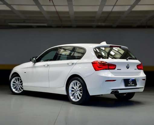 BMW-120i-2015
