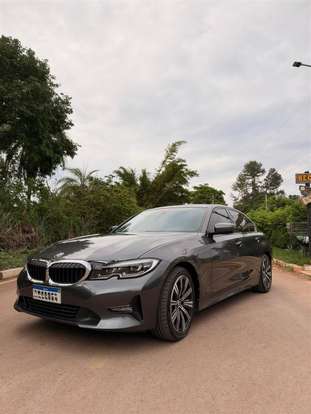 BMW-320i-2022