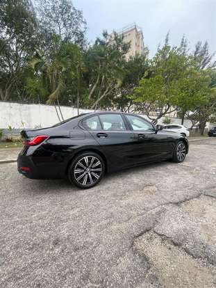 BMW-320i-2025