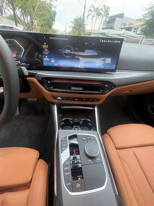 BMW-320i-2025