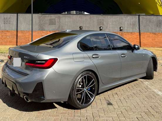 BMW-320i-2.0 16V TURBO FLEX M SPORT AUTOMÁTICO BMW-320i-2023