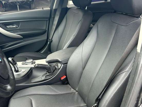 BMW-320i-2.0 SPORT GP 16V TURBO GASOLINA 4P AUTOMÁTICO BMW-320i-2013