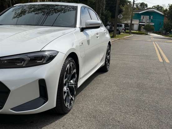 BMW-330e-2.0 16V TURBO HÍBRIDO M SPORT AUTOMÁTICO BMW-330e-2025