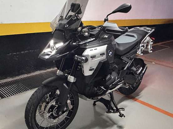 BMW-R 1300 GS ADVENTURE TRIPLE BLACK BMW-R 1300 GS ADVENTURE TRIPLE BLACK-2025