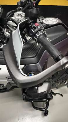 BMW-R 1300 GS ADVENTURE TRIPLE BLACK-2025