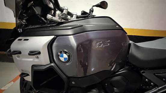 BMW-R 1300 GS ADVENTURE TRIPLE BLACK-2025