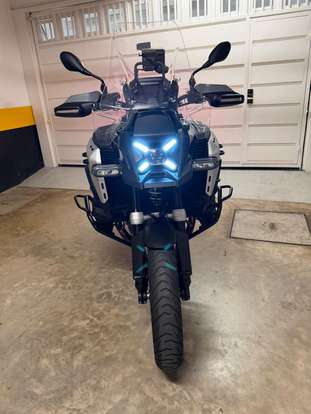 BMW-R 1300 GS ADVENTURE TRIPLE BLACK-2025