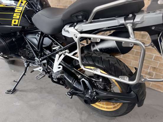 BMW-R 1250 GS ADVENTURE TRIPLE BLACK-2022