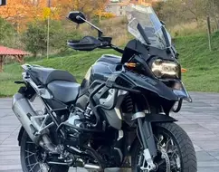 BMW R 1250 GS TRIPLE BLACK BMW R 1250 GS TRIPLE BLACK