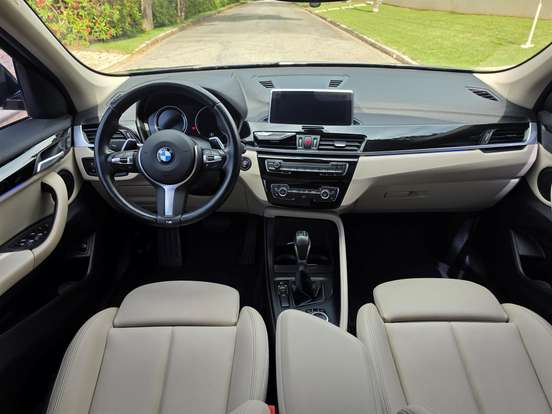 BMW-X1-2.0 16V TURBO ACTIVEFLEX SDRIVE20I X-LINE 4P AUTOMÁTICO BMW-X1-2022