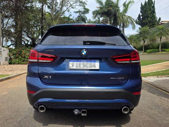 BMW-X1-2.0 16V TURBO ACTIVEFLEX SDRIVE20I X-LINE 4P AUTOMÁTICO BMW-X1-2022