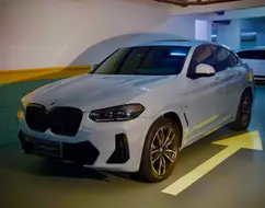BMW X4 2.0 16V GASOLINA XDRIVE30I M SPORT STEPTRONIC BMW X4 2.0 16V GASOLINA XDRIVE30I M SPORT STEPTRONIC