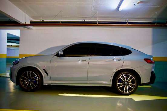 BMW-X4-2023