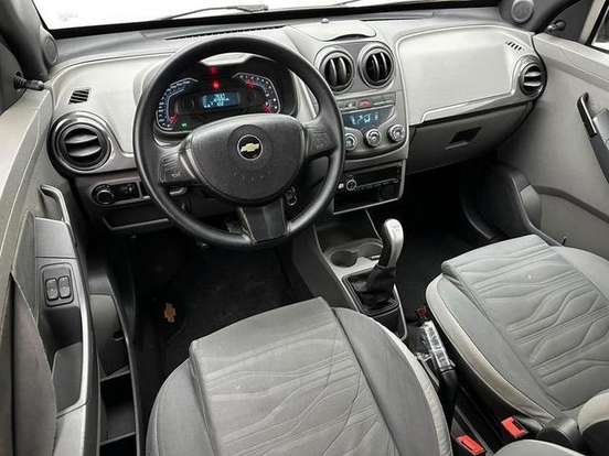 CHEVROLET-AGILE-2012