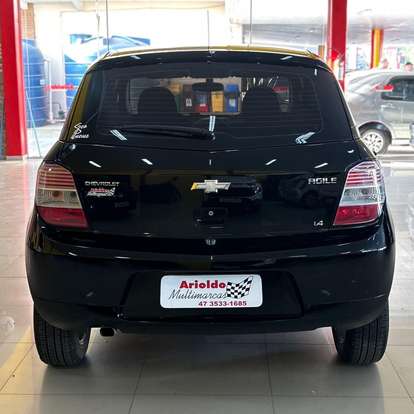 CHEVROLET-AGILE-2011