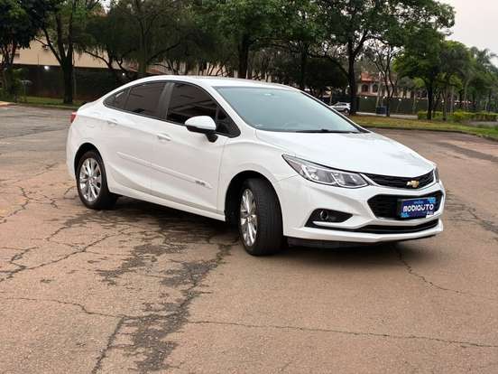 CHEVROLET-CRUZE-2018
