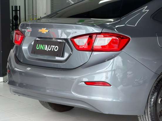 CHEVROLET-CRUZE-2019