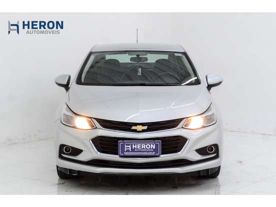 CHEVROLET-CRUZE-2018