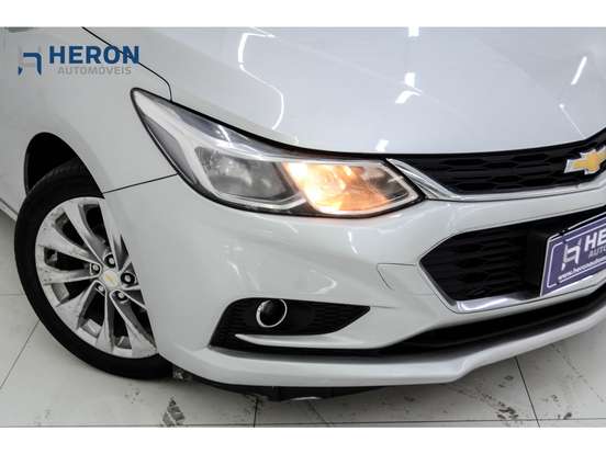 CHEVROLET-CRUZE-2018
