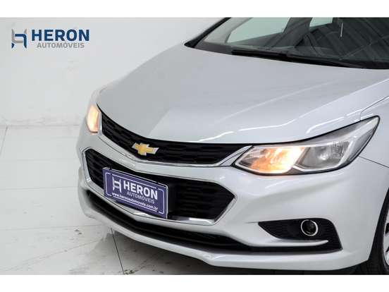 CHEVROLET-CRUZE-2018