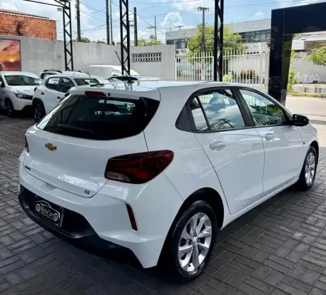 CHEVROLET-ONIX-2022