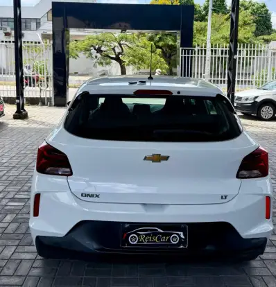 CHEVROLET-ONIX-2022