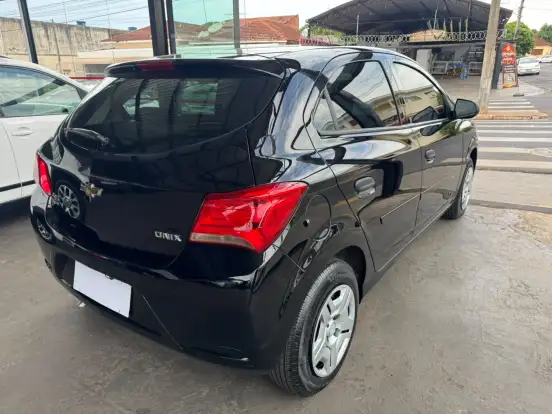 CHEVROLET-ONIX-2019