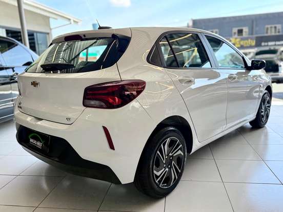 CHEVROLET-ONIX-2024