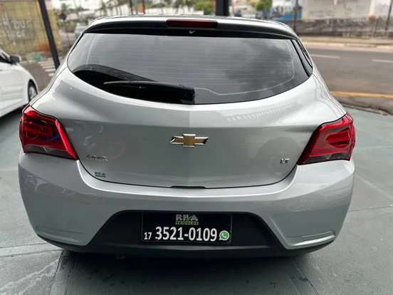 CHEVROLET-ONIX-2018