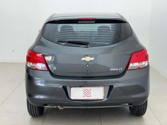 CHEVROLET-ONIX-2016