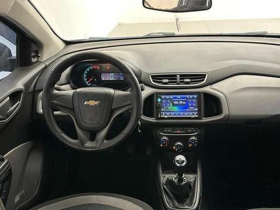 CHEVROLET-ONIX-2016