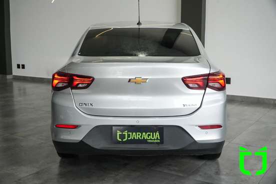 CHEVROLET-ONIX-2020