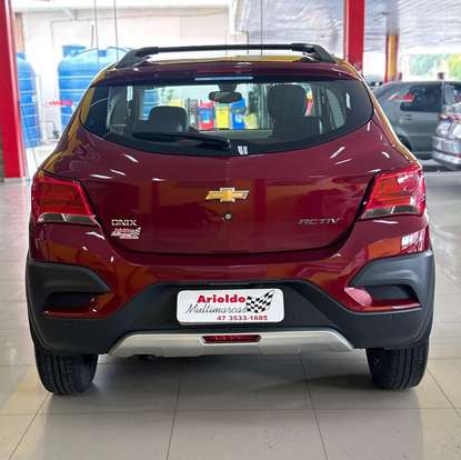 CHEVROLET-ONIX-2017