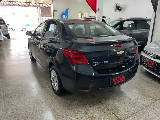 CHEVROLET-PRISMA-2017