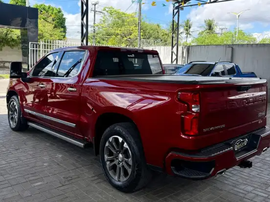 CHEVROLET-SILVERADO-5.3 V8 GASOLINA 1500 HIGH COUNTRY 4X4 AUTOMÁTICO CHEVROLET-SILVERADO-2023