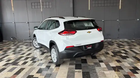 CHEVROLET-TRACKER-2022