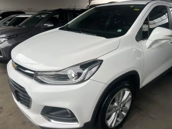 CHEVROLET-TRACKER-2017