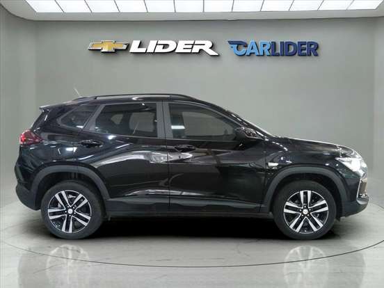 CHEVROLET-TRACKER-2023